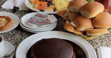 مطعم المعجنات الفرنسية بجده